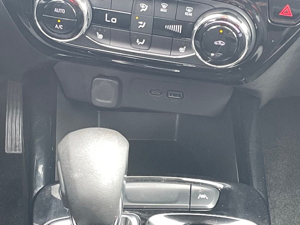 2025 Chevrolet Trax LT ONE OWNER / HEATED SEATS