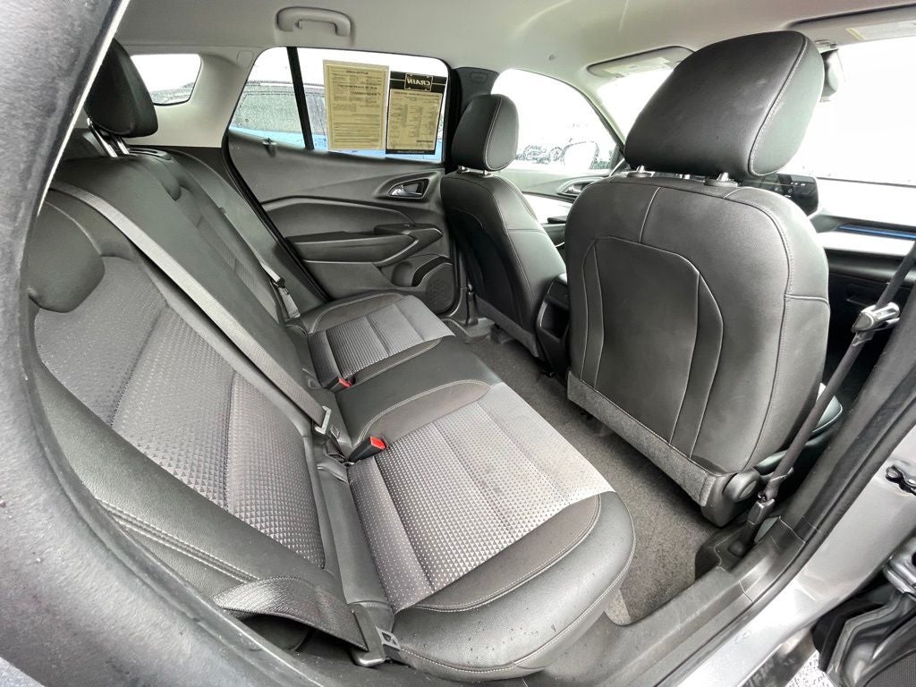 2025 Chevrolet Trax LT ONE OWNER / HEATED SEATS