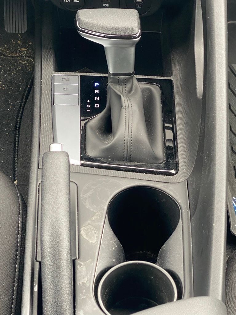 2025 Hyundai ELANTRA SE CLEAN CARFAX