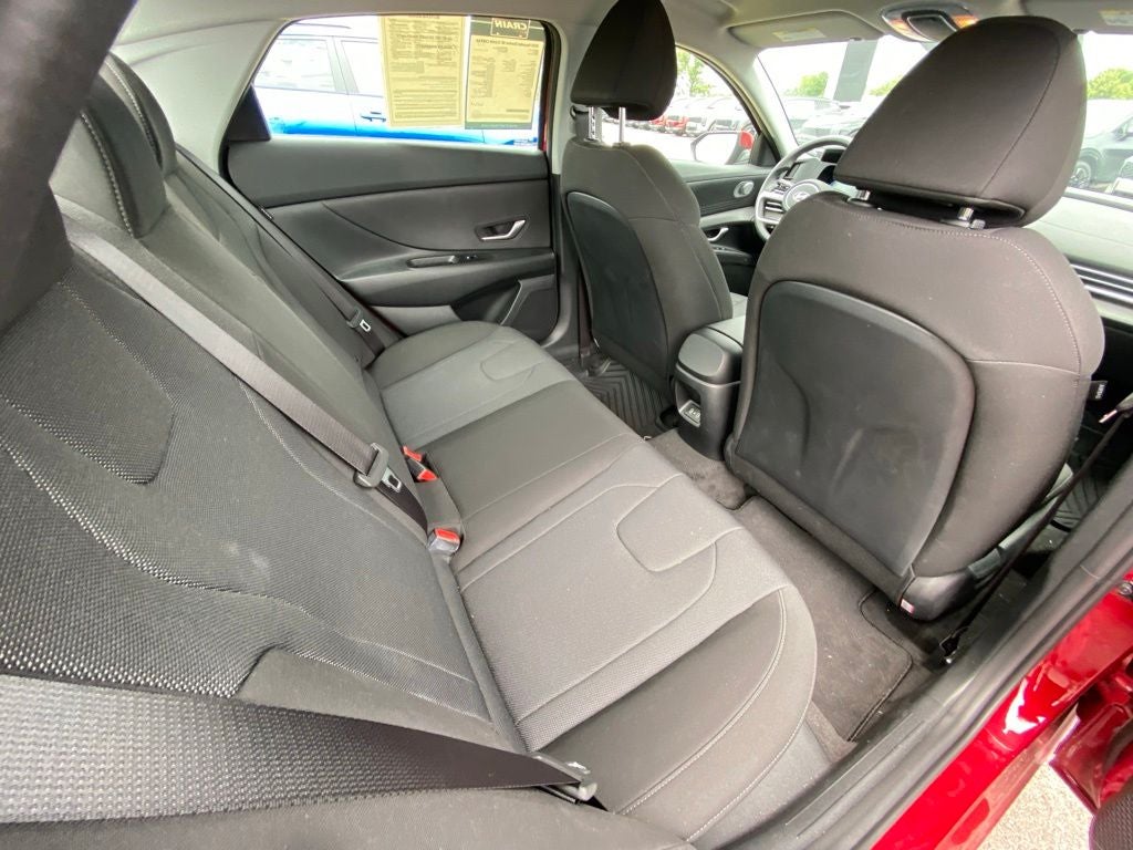 2025 Hyundai ELANTRA SE CLEAN CARFAX