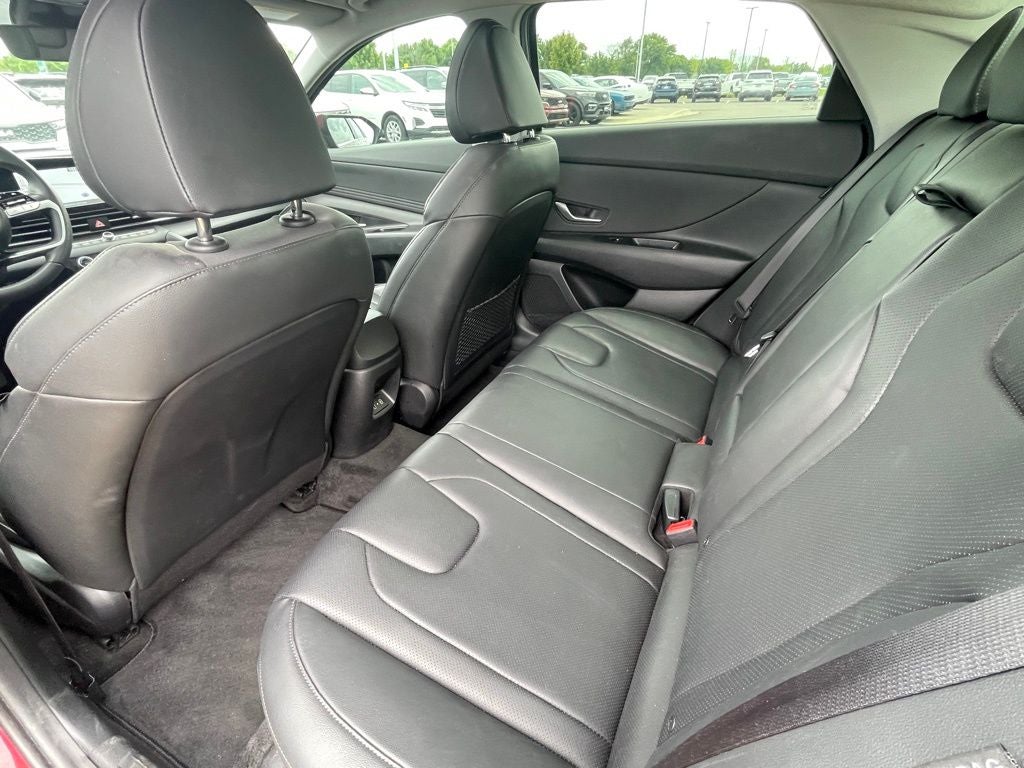 2024 Hyundai ELANTRA Limited NAV / CLEAN CARFAX