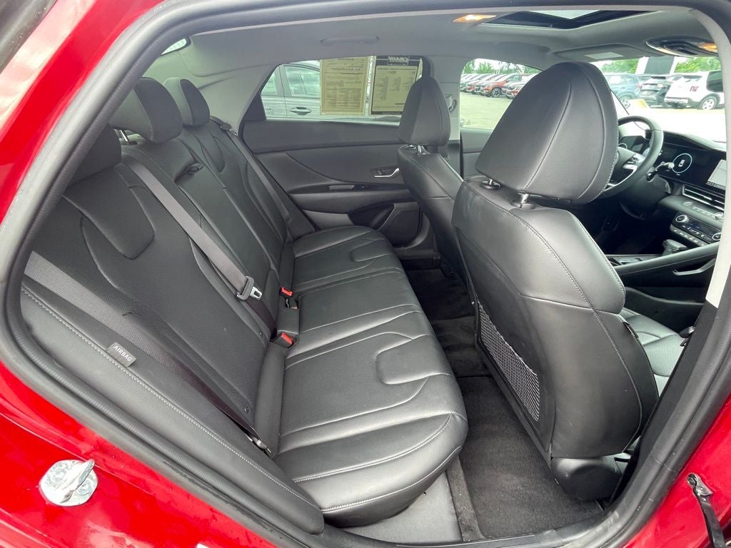 2024 Hyundai ELANTRA Limited NAV / CLEAN CARFAX
