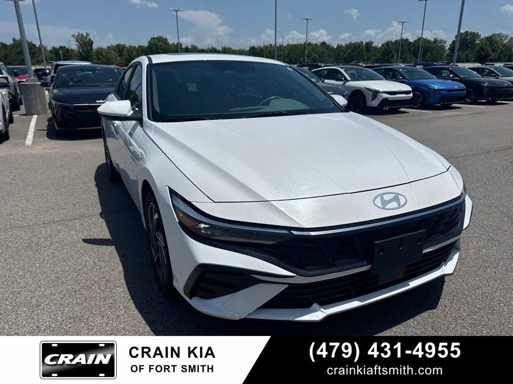 2024 Hyundai ELANTRA SEL NAVIGATION / HEATED SEATS