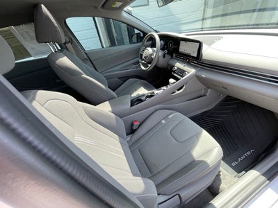 2024 Hyundai ELANTRA SEL NAVIGATION / HEATED SEATS