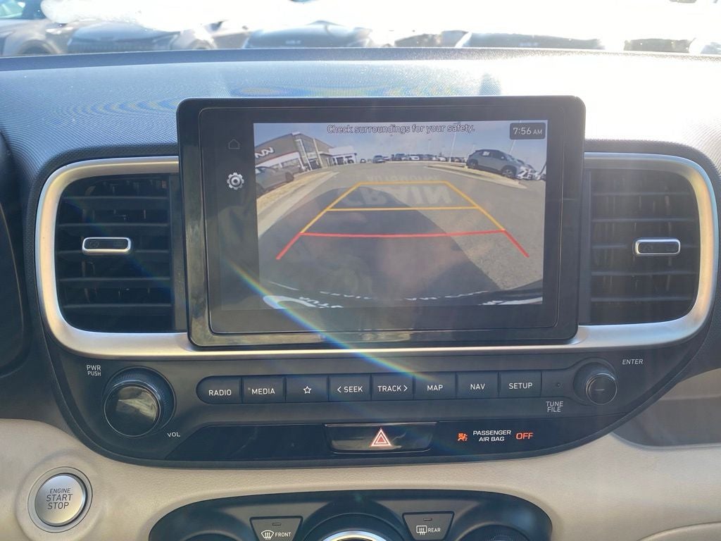 2025 Hyundai VENUE Limited ONE OWNER / HEATED SEATS / NAV