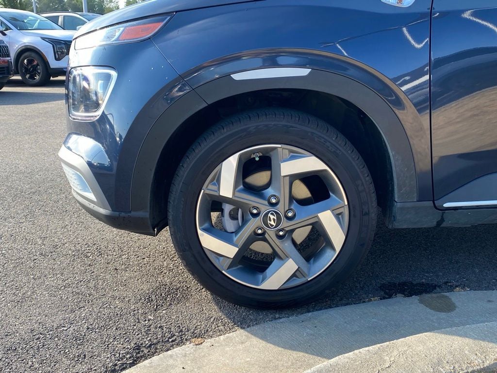 2025 Hyundai VENUE Limited ONE OWNER / HEATED SEATS / NAV