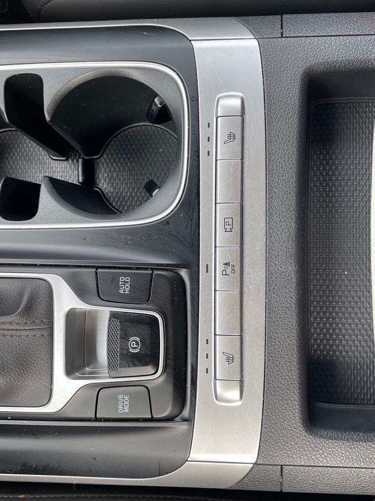 2024 Kia Carnival LX