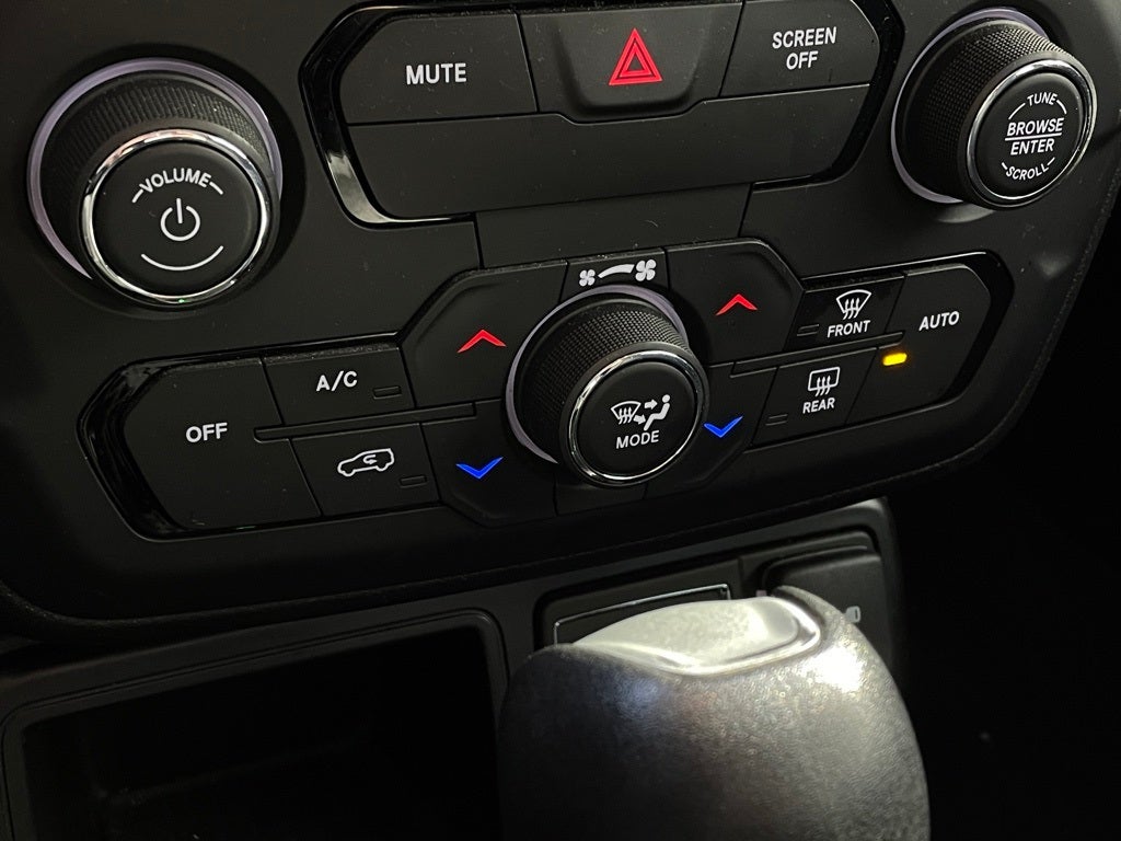 2020 Jeep Renegade Latitude LOW PAYMENTS / CLEAN CARFAX