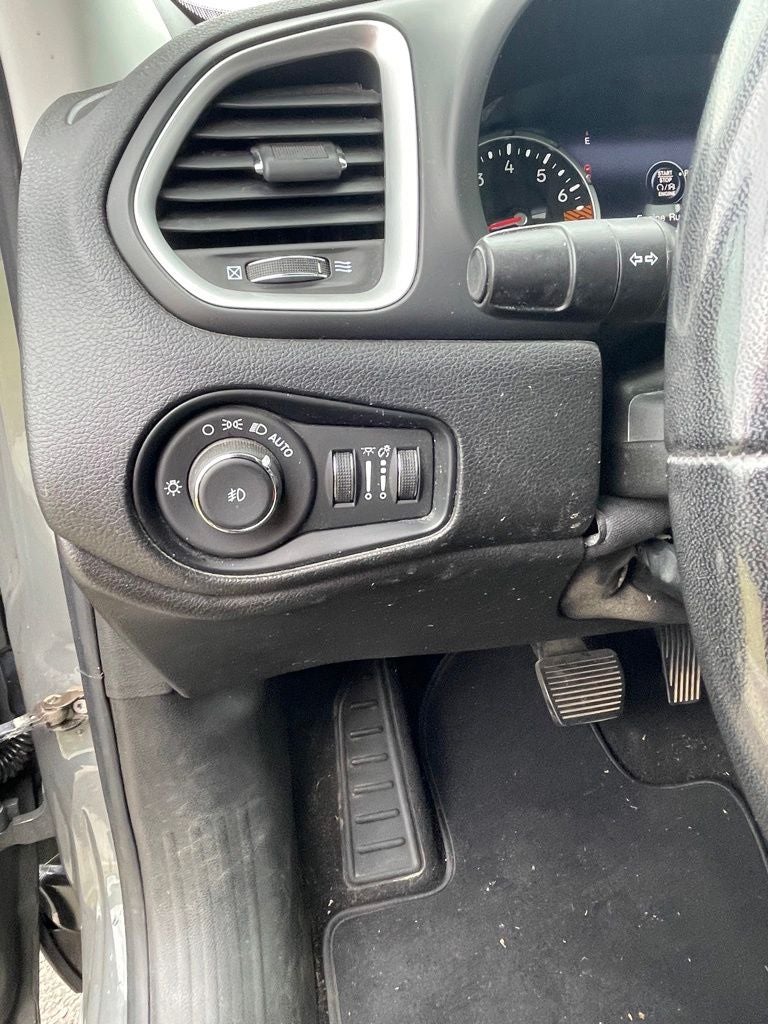 2021 Jeep Renegade Latitude ONE OWNER / CLEAN CARFAX