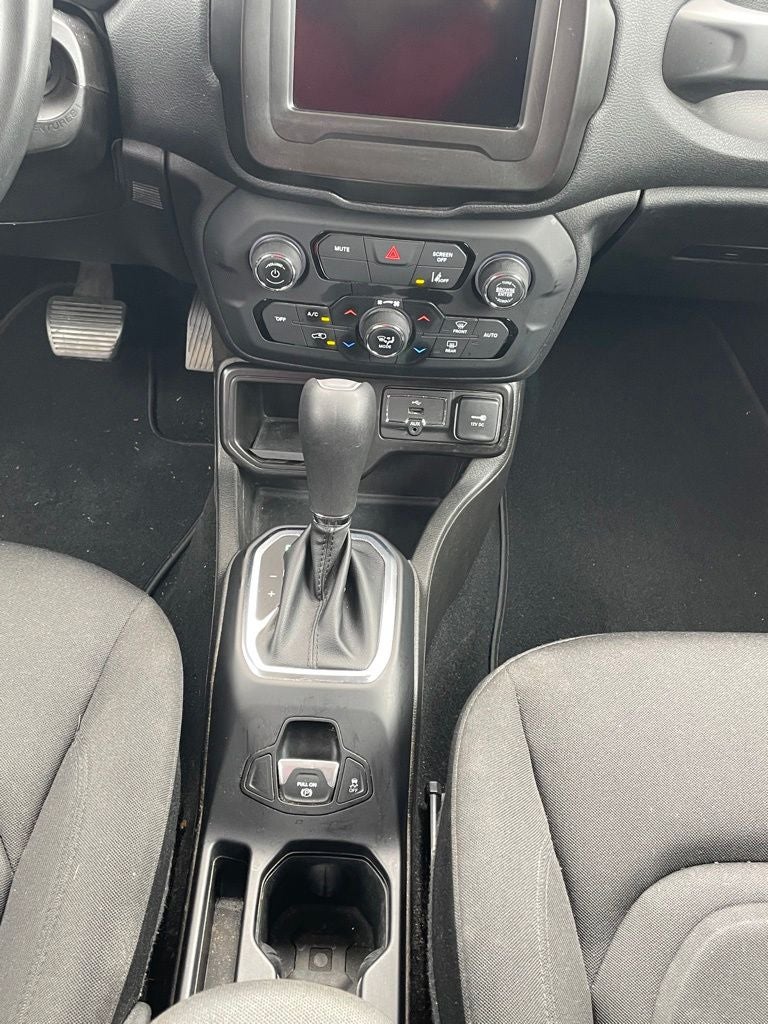 2021 Jeep Renegade Latitude ONE OWNER / CLEAN CARFAX