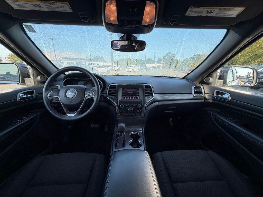 2019 Jeep Grand Cherokee Laredo