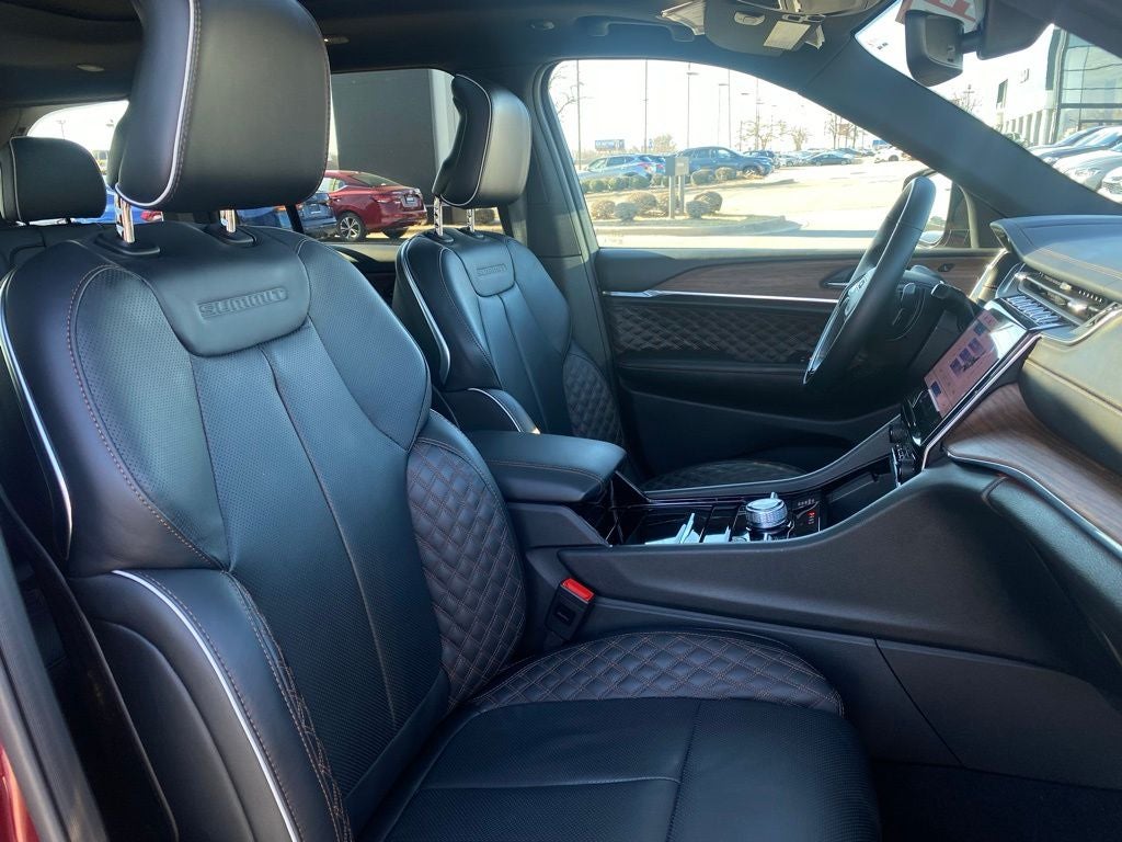 2025 Jeep Grand Cherokee Summit