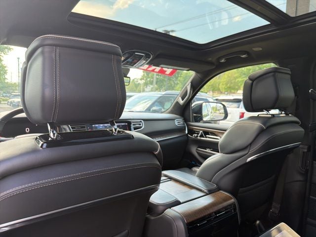 2023 Jeep Grand Wagoneer Series II