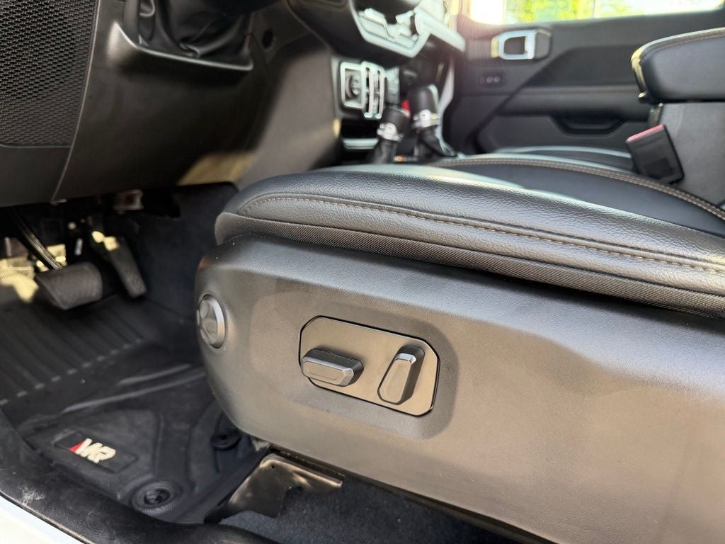 2025 Jeep Gladiator High Tide