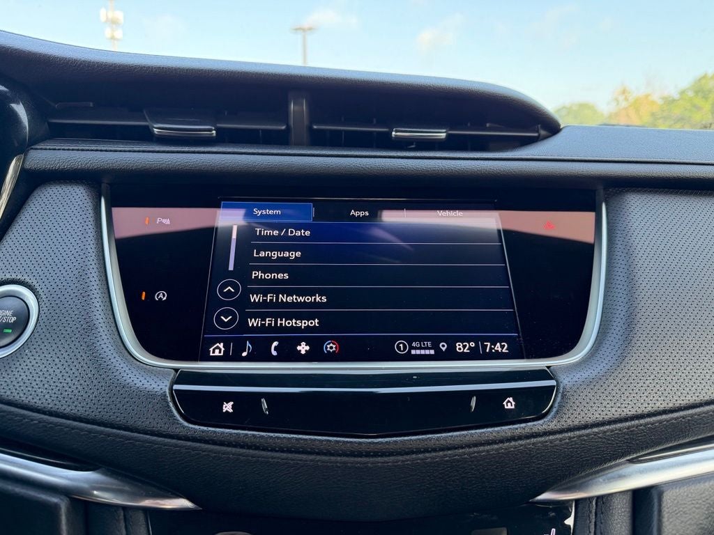 2022 Cadillac XT5 Premium Luxury