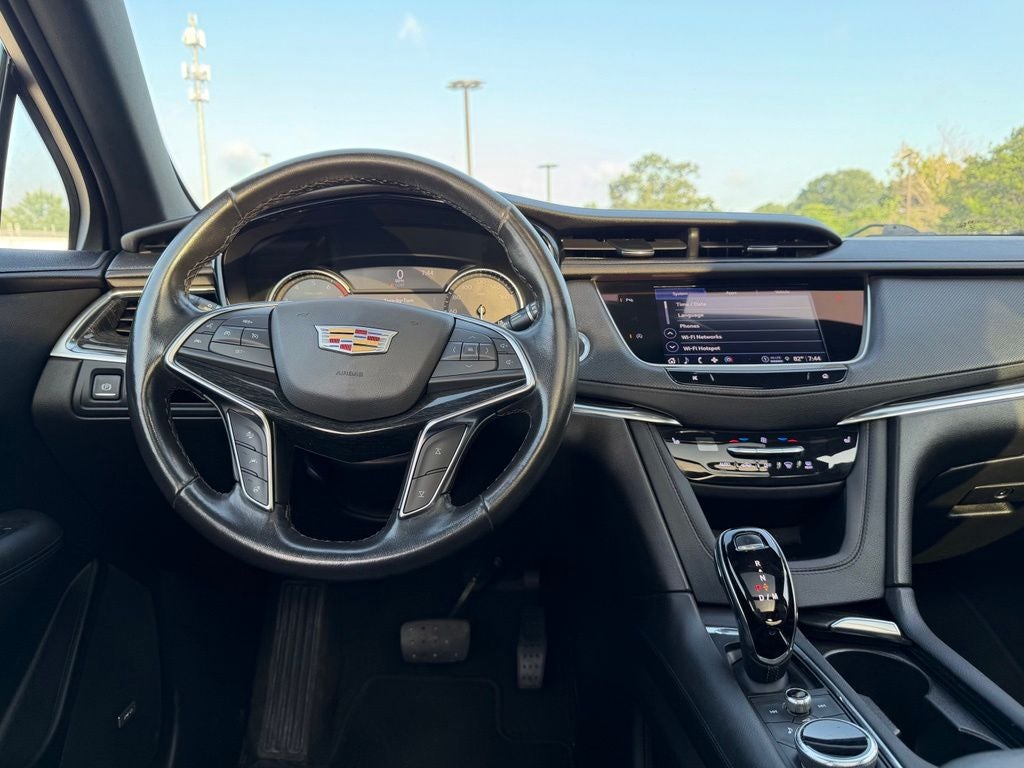 2022 Cadillac XT5 Premium Luxury