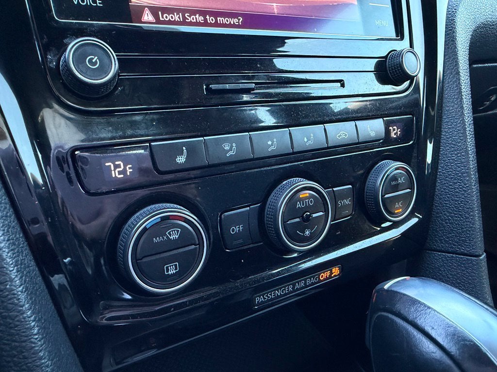 2021 Volkswagen Passat 2.0T R-Line R-Line w/ Sunroof