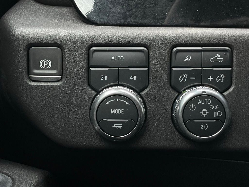 2025 GMC Sierra 1500 SLT *Full Trailering Pkg & Preferred Equip. Grp