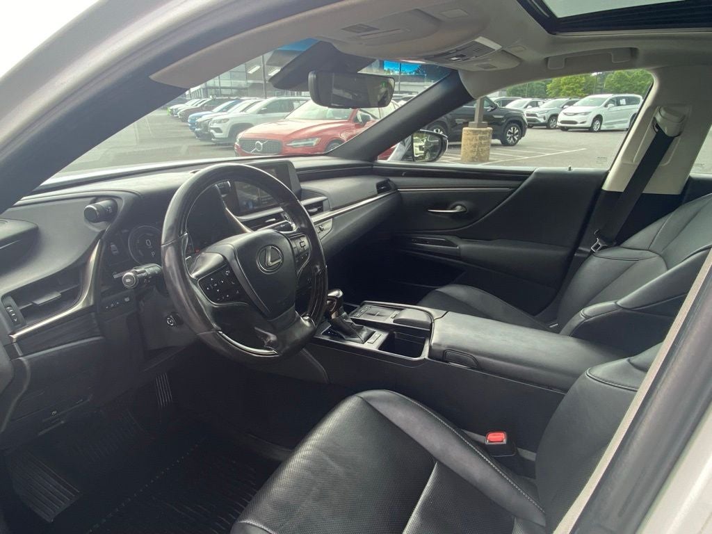 2021 Lexus ES 300h