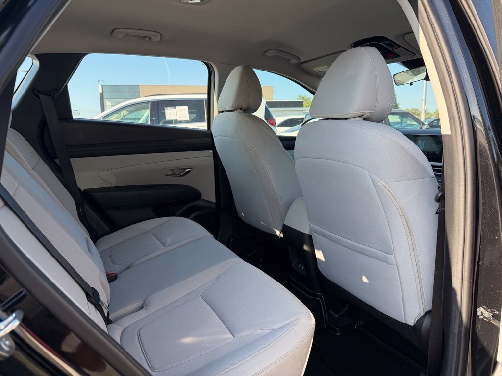 2025 Hyundai TUCSON SE