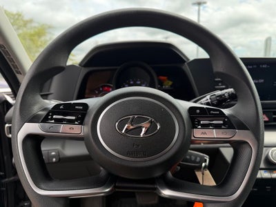 2022 Hyundai ELANTRA SE