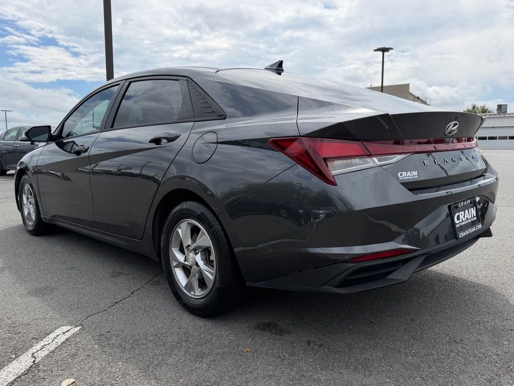 2022 Hyundai ELANTRA SE
