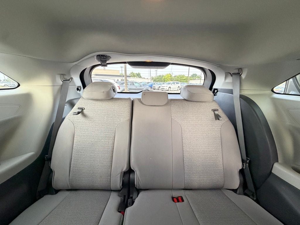 2022 Toyota Sienna LE 8 Passenger