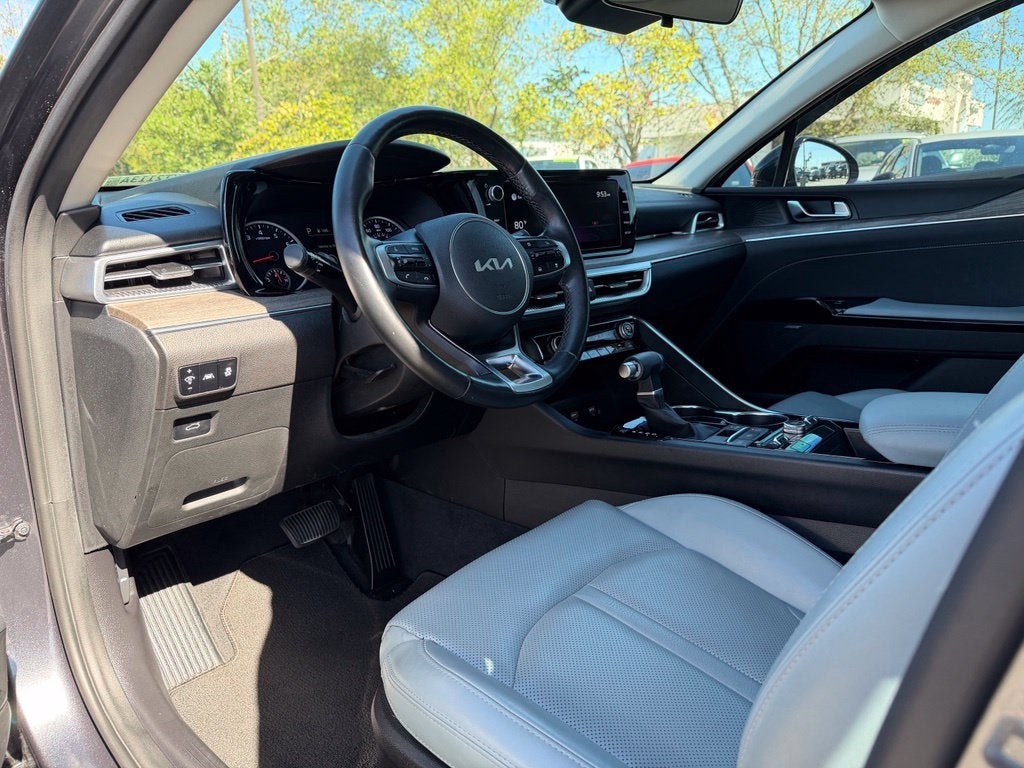 2022 Kia K5 EX