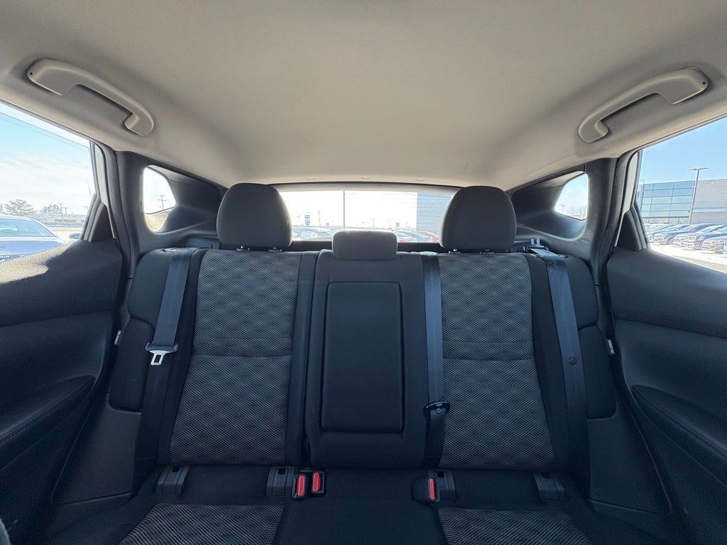 2022 Nissan Rogue Sport SV