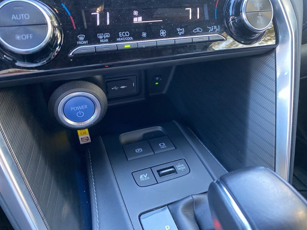 2022 Toyota Venza XLE XLE