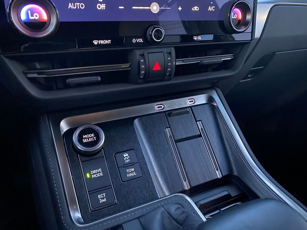 2024 Lexus GX 550 Luxury w/Bucket Seats