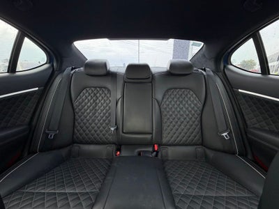 2019 Genesis G70 3.3T Design