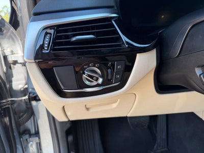 2022 BMW 5 Series 540i xDrive *Live Cockpit Pro/ Convenience Pkg
