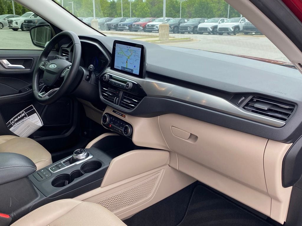 2022 Ford Escape Titanium