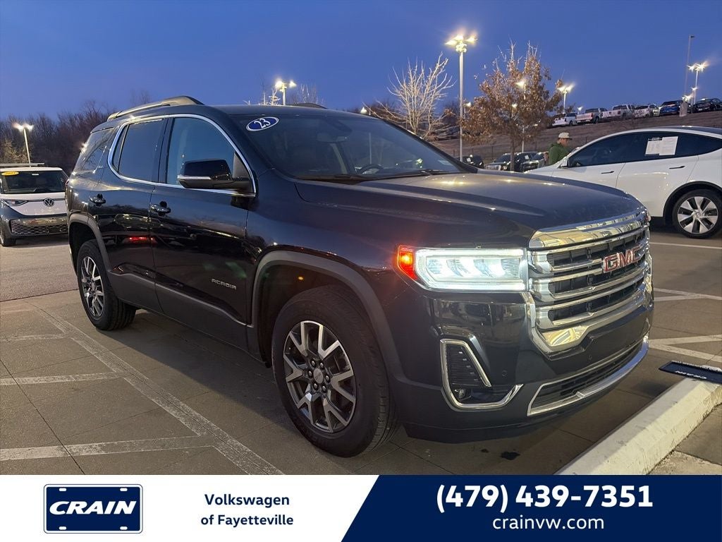 2023 GMC Acadia SLT