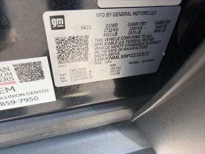 2023 GMC Acadia SLT CLEAN CARFAX LOW MILES!!