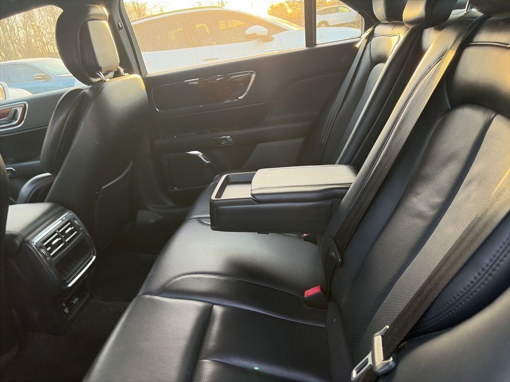 2018 Lincoln Continental Select