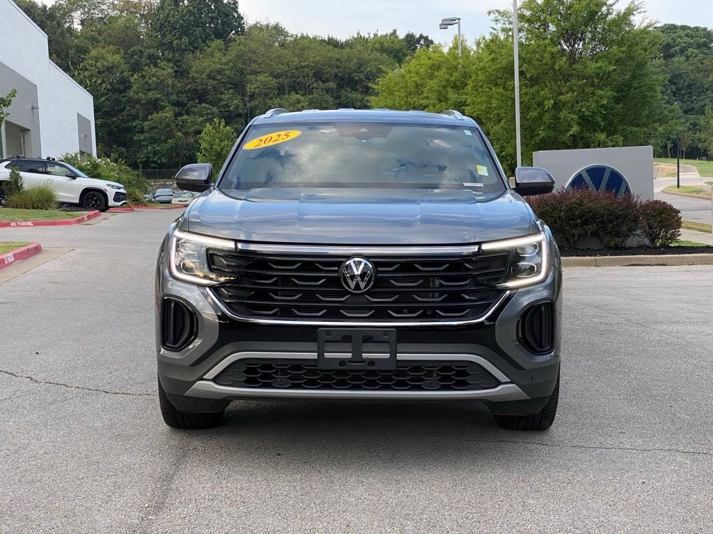2025 Volkswagen Atlas Cross Sport 2.0T SE w/Technology