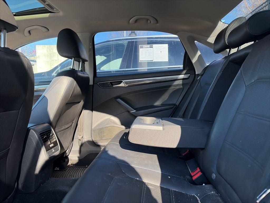 2016 Volkswagen Passat 1.8T SE