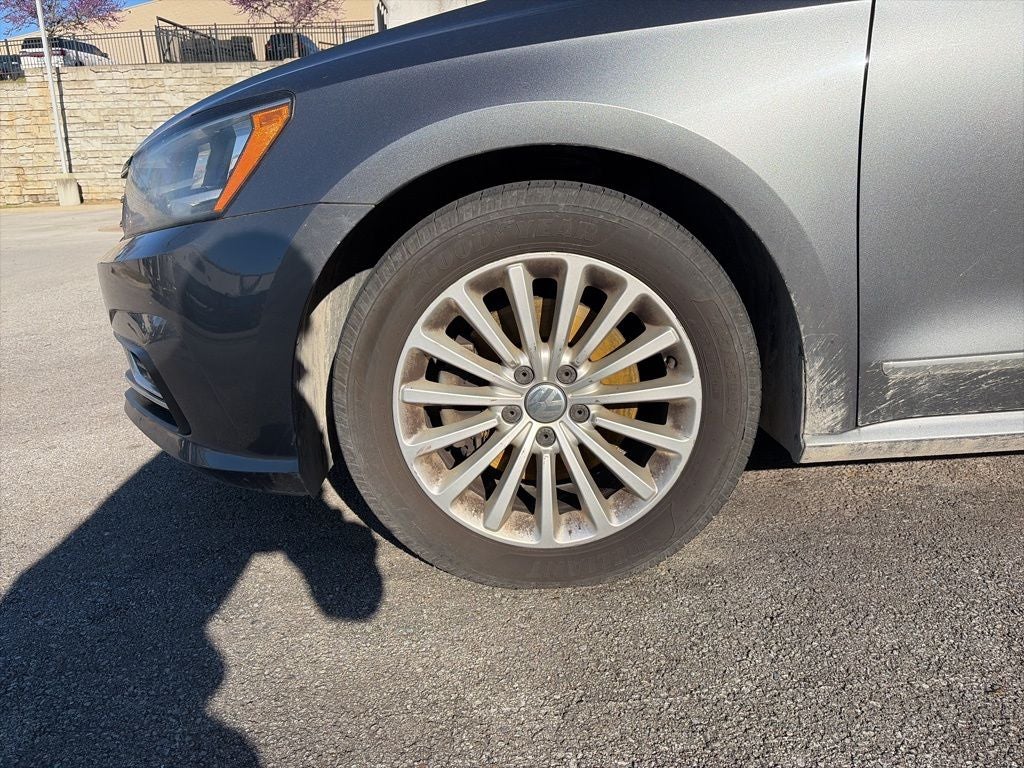 2016 Volkswagen Passat 1.8T SE