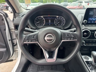 2024 Nissan Sentra SV APPLE CAR PLAY!! CLENA 1 OWNER CARFAX