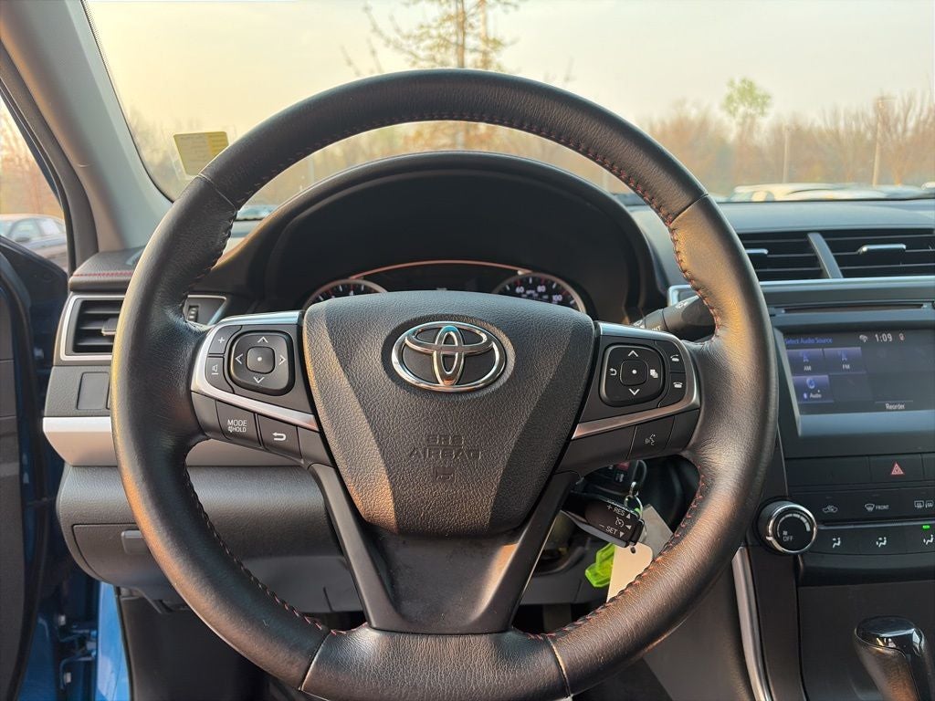 2017 Toyota Camry SE CLEAN CARFAX AND GOOD SVC RECORDS