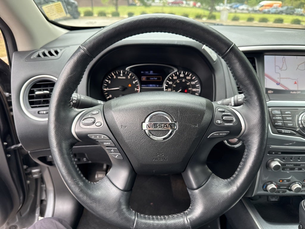 2020 Nissan Pathfinder SL
