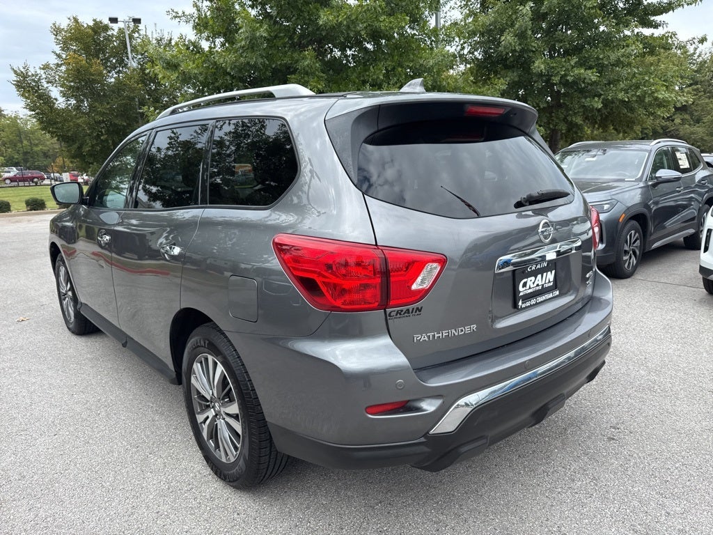 2020 Nissan Pathfinder SL
