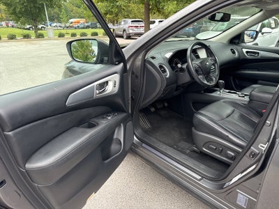 2020 Nissan Pathfinder SL