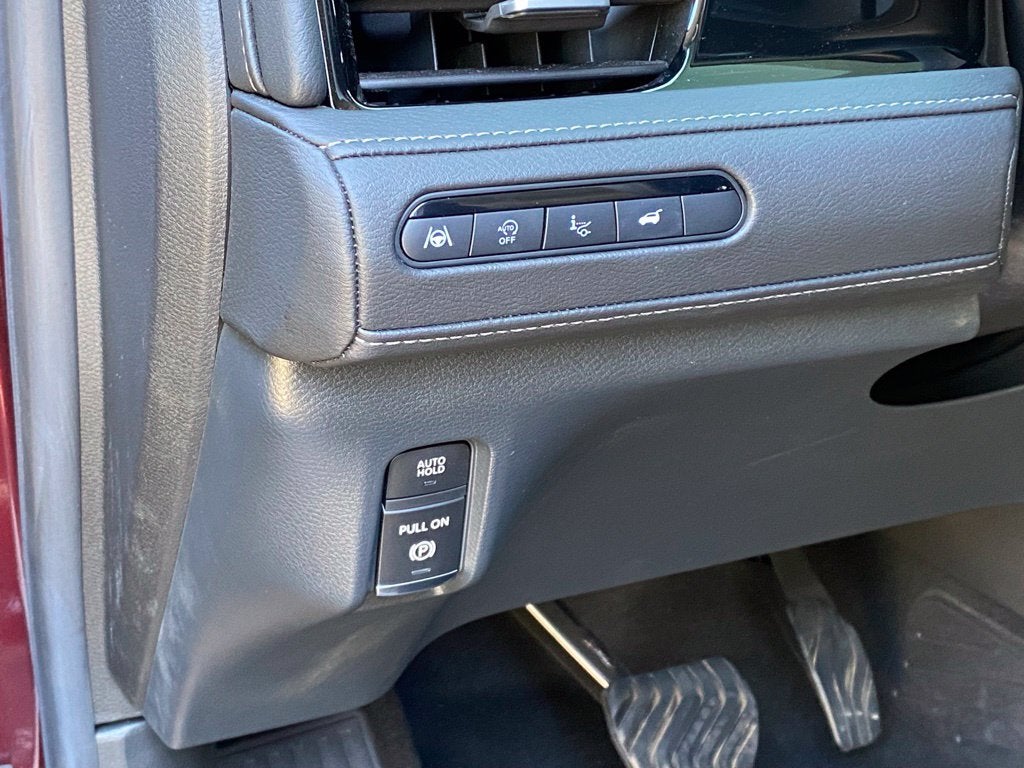2025 INFINITI QX80 LUXE