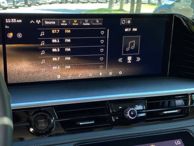 2025 INFINITI QX80 LUXE
