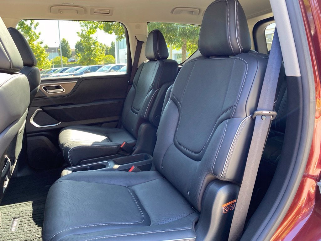 2025 INFINITI QX80 LUXE