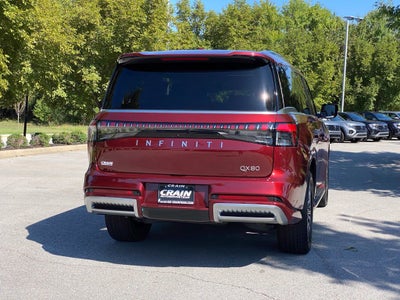 2025 INFINITI QX80 LUXE