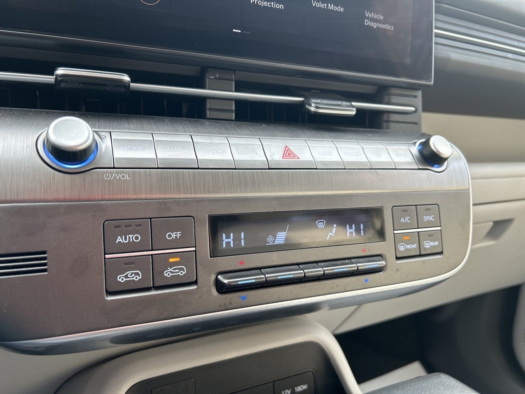 2025 Hyundai KONA SEL GREAT GAS MILEAGE, LOW PAYMENTS!